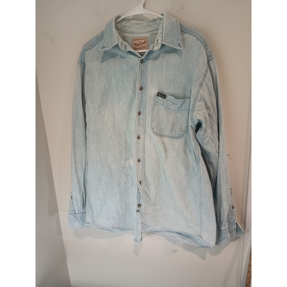 Vintage Woolrich Men's M Denim Button Up Long Sleeve Shirt Chambray Made in USA